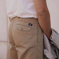 Dockers liquida sus pantalones chinos a mitad de precio y ahora cuestan solo 39,50 euros 