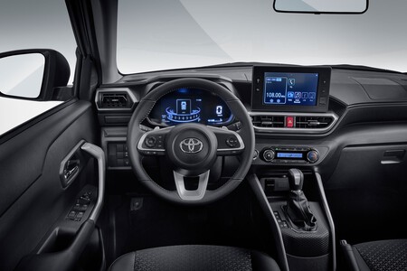 Toyota Raize Interior