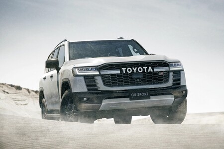 Hay una versión GR Sport del enorme Toyota Land Cruiser 300, y viene con sorpresa