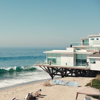 Tener una casa en primera línea de playa es cada vez menos valioso. El culpable: el cambio climático 
