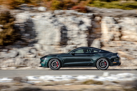 Ford Mustang Bullitt prueba lateral