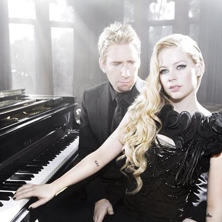 Pues sí que le duran los matrimonios a Avril Lavigne