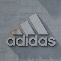 Amazon tiene la camiseta de Adidas más cómoda del momento rebajada por menos de 10 euros 