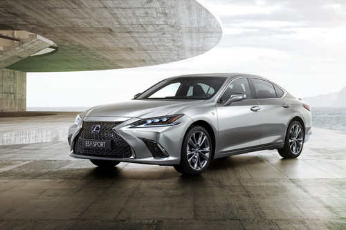 El nuevo Lexus ES 2019, al descubierto: ¡llega a Europa este verano!