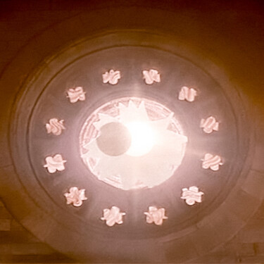 Lady Halcon 03Una peli de 1985 convirtió un eclipse total en el final más bonito del cine fantástico, y mañana ese eclipse ocurre de verdad sobre España