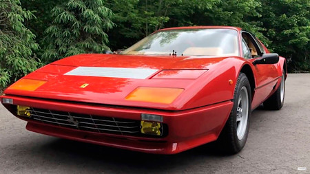 En este vídeo puedes ver condesados tres años de restauración sobre un Ferrari BB 512i