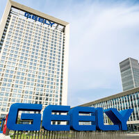 Geely continúa expandiendo su imperio a costa de las marcas europeas: ahora ha comprado una parte de Aston Martin