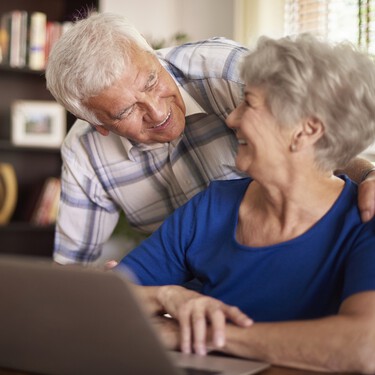 "Si pudiera volver atrás, no lo haría": jubilados de más de 80 años comparten los errores cometidos en el pasado que más les pesan