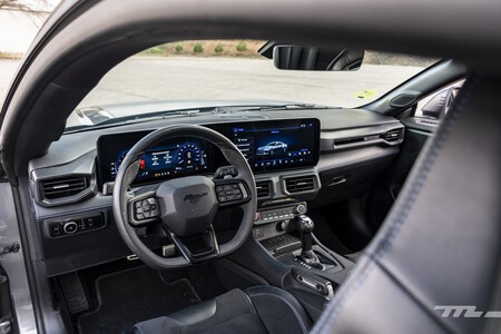 Ford Mustang Dark Horse 2025 Prueba 041