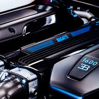 Minuto y medio de carporn: así de sexy es el bloque W16 de Bugatti al desnudo