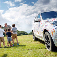 Los niños ahora no sólo tienen móvil, también trabajan en el desarrollo del nuevo Discovery