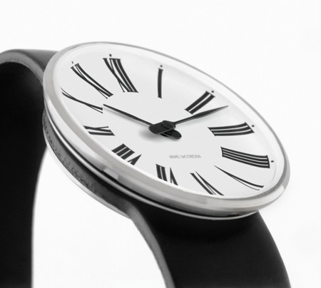 La hora y la firma del Gran Arquitecto: Arne Jacobsen & Rosendahl