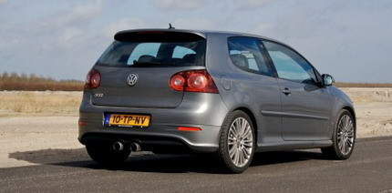 Volkswagen Golf R32