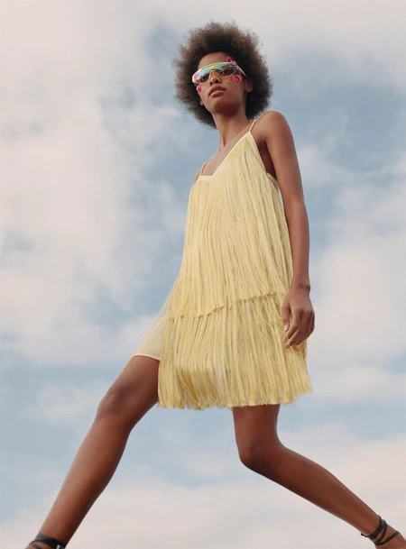 11 vestidos cortos de Zara perfectos para una graduación por todo lo alto