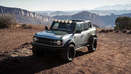 Ford Bronco RTR, el prototipo desarrollado por el piloto Vaughn Gittin Jr, promete ser un todoterreno sumamente capaz