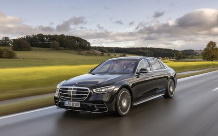 El Mercedes-Benz S 580 e híbrido enchufable ya tiene precio: desde 130.125 euros para la berlina de lujo con etiqueta CERO
