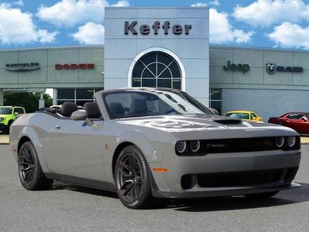 A este Dodge Challenger Widebody Convertible nunca lo veremos llegar, pero se da el lujo de existir
