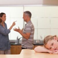 Una mala relación de los padres divorciados provoca miedo al abandono y problemas mentales en los niños, según un estudio