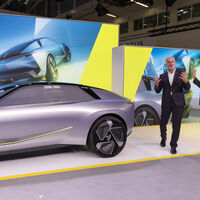 Opel adelanta su adiós total a la gasolina: en 2025 sólo fabricará coches eléctricos de batería