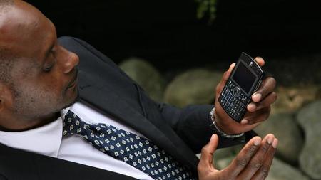 Dos de cada tres empleados con smartphone corporativo lo consultan antes de acostarse