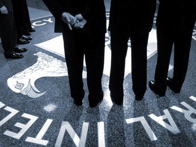 No, WhatsApp, Telegram y Signal no han sido hackeados por la CIA, sino Android e iOS que es peor