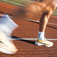 Usé mis tenis de correr más tiempo del que debía y mis pies me lo cobraron: cuánto duran según la ciencia 