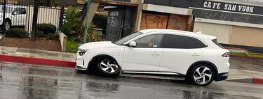 "No dejaría que mis seres queridos se subieran a uno". Jaguar Land Rover despidió al ingeniero detrás del desarrollo de un coche de otra marca por decir que es peligroso 