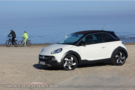 Los precios para España del Opel Adam Rocks son como un sudoku de la personalización de coches