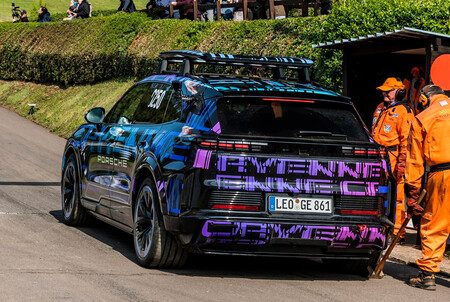 Porsche Cayenne Electrico 3