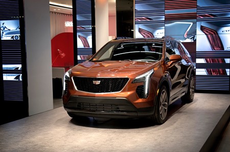 Ya no tienes que esperar a heredar el "Caddy" de tu abuelo, con XT4, siéntete joven y a la moda