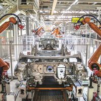 La producción de coches en España sigue cayendo en barrena: las cifras ya son peores que en 2020