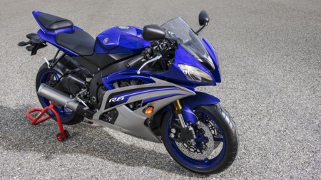 Una pena, parece que 2016 no será el año de una nueva Yamaha YZF-R6