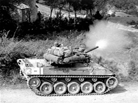 M18 Hellcat Fires Italy