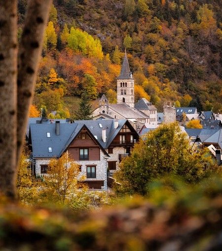 Viajes Escapadas Pueblos Encantadores Espana Montana Naturaleza Aguas Termales Suiza