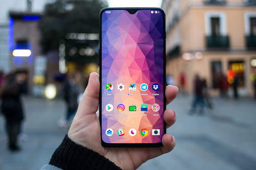 Móviles baratos en oferta hoy: Xiaomi Mi 9, OnePlus 6T y Samsung Galaxy A7 rebajados