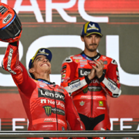 "No es cómodo. Estaba acostumbrado a otra cosa". Bagnaia está frustrado con los hermanos Márquez y la Ducati