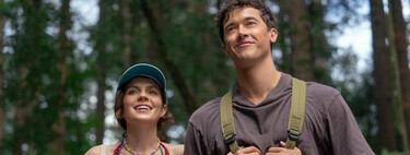 Netflix acierta con su nueva comedia romántica: 'Gente que conocemos en vacaciones' nos deja un recorrido por la amistad, viajes por el mundo y una química innegable