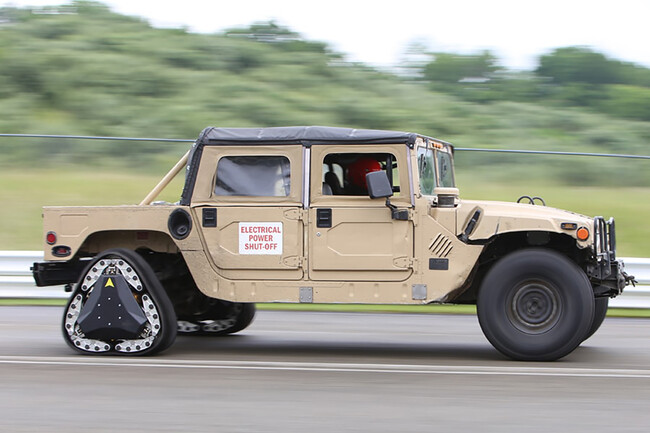Rwt Rueda A Oruga En Un Hummer
