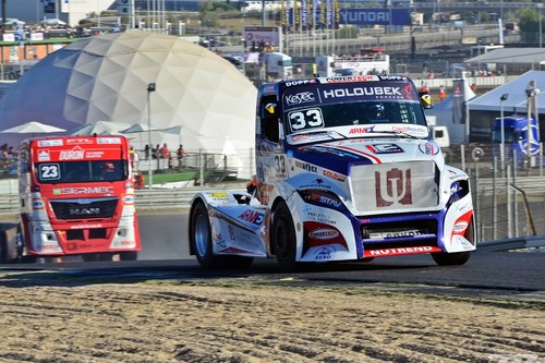 Así es el GP Camión desde dentro: monstruos de 1.500 CV, carreras frenéticas y mucha destrucción