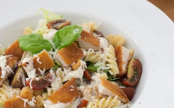 Receta de ensalada César de pasta