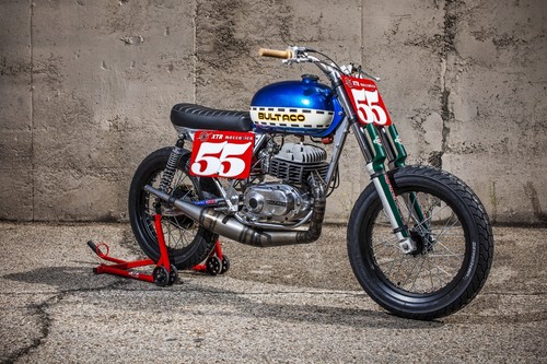 Esta pequeña es Astro, la Lobito Mk7 de XTR Pepo que homenajea el legado de Bultaco en el Dirt Track