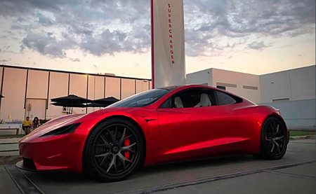 La segunda generación del Tesla Roadster reaparece en unas nuevas e inesperadas imágenes