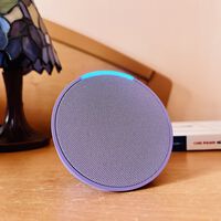 El altavoz inteligente Echo Pop con Alexa puede ser el asistente que tus padres necesitan