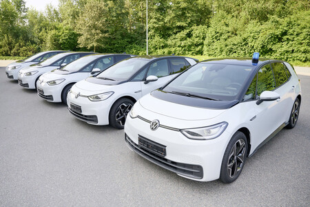 La Policía alemana hace un 'all in' con los coches eléctricos y encarga más de 200 Volkswagen ID.3