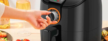 O truque do copo de água na airfryer para soltar a gordura e limpar é um dos melhores que me ensinaram
