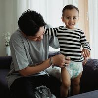 Los profesores piden a los padres que vayan a cambiar los pañales de sus hijos a la escuela. "Es responsabilidad de los padres"