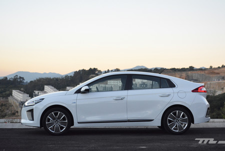 Hyundai Ioniq 4