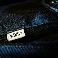 Vans prepara la vuelta al cole con su mejor chollo: la mochila viral que siempre se agota a más de la mitad de precio 