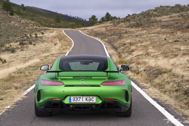 Mercedes-AMG GT R, prueba