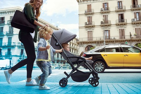 Black Friday Amazon: cochecito ultracompacto Bebé Confort Laika po 199,95 y envío gratis